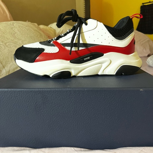 Dior b22 sneakers Red White and Black 100% authentic, comes with box!! - Picture 4 of 9